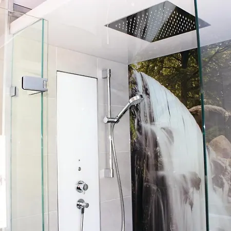 別荘 6 Bedroom Lovely In ルンテレン