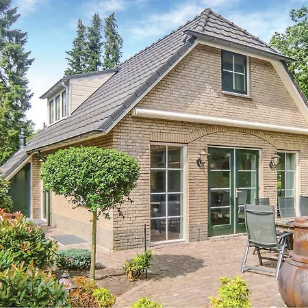 6 Bedroom Lovely In בית נופש לונטרן