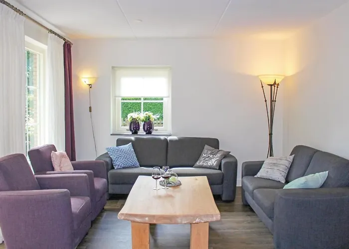 Semesterbostad 6 Bedroom Lovely In *