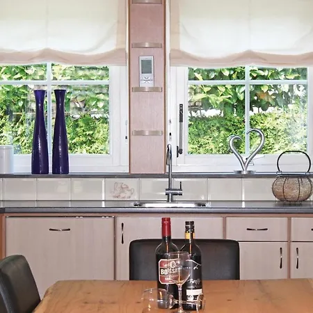 Vakantiehuis Amazing In With 6 Bedrooms, Sauna&wifi Lunteren