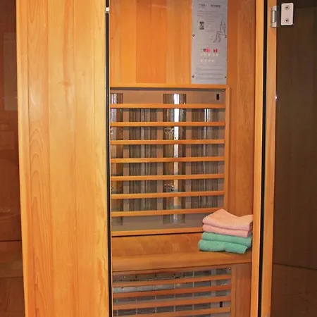 Amazing In With 6 Bedrooms, Sauna&wifi