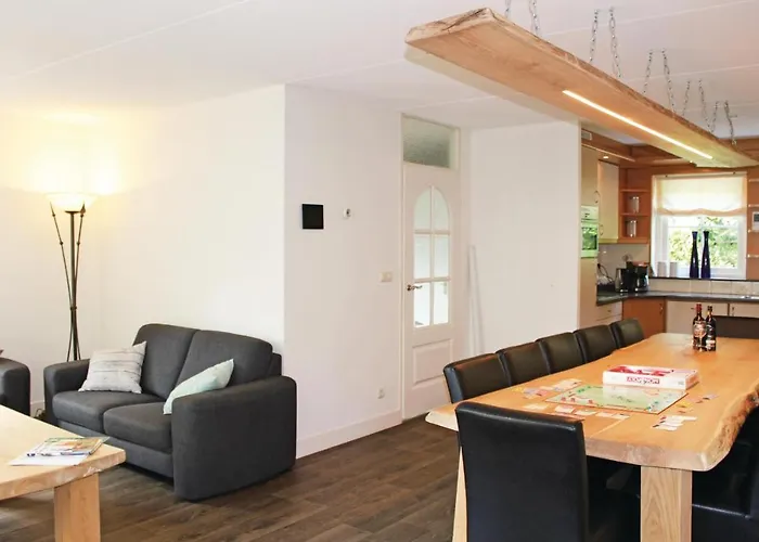 6 Bedroom Lovely In Casa vacanze *