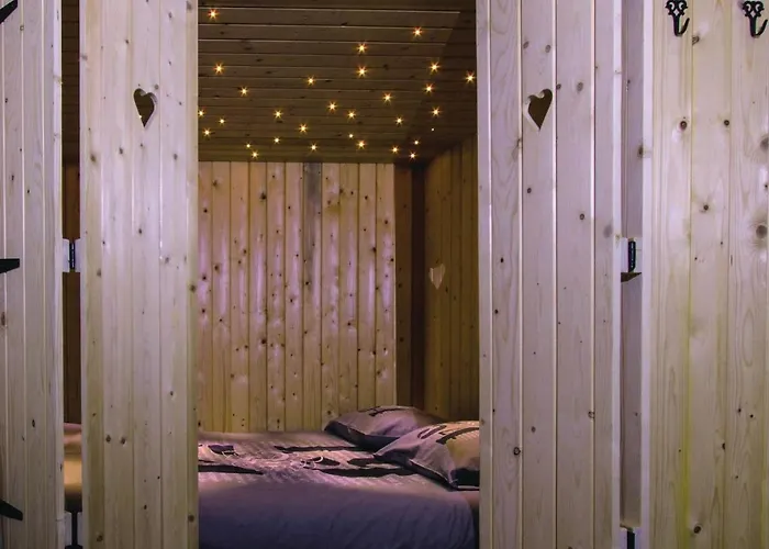 6 Bedroom Lovely In Lunteren