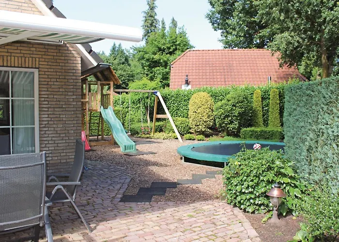 6 Bedroom Lovely In *